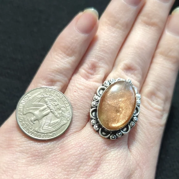 Silver Plated Peach Sunstone Gemstone Oval Statement Ring - Size 8.75 - Picture 5 of 9